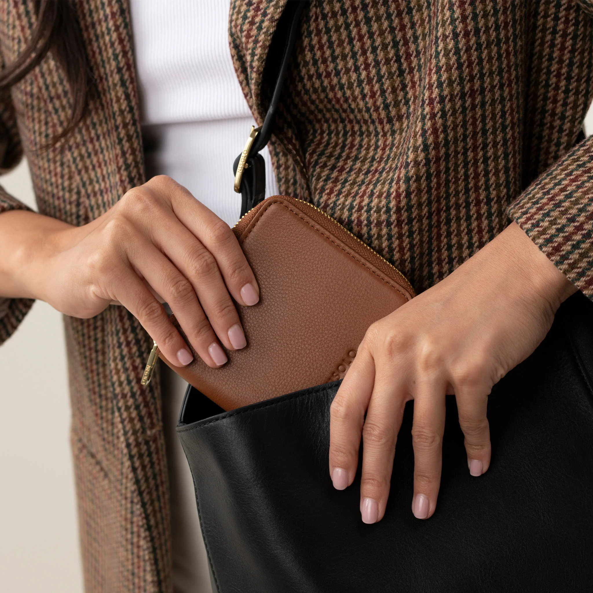 Remi Zip Wallet Caramel - Image 5