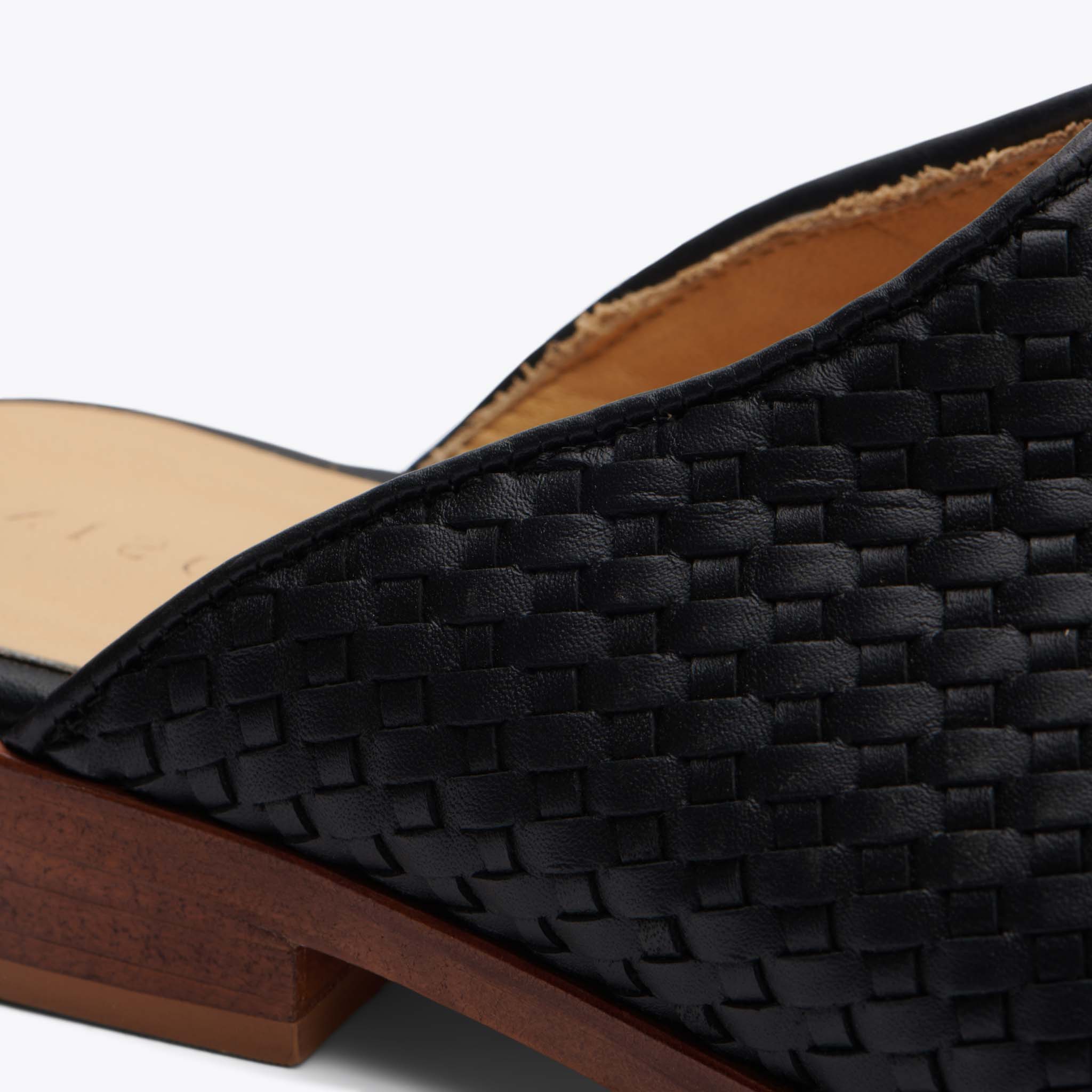 Ama Woven Mule Woven Black - Image 5